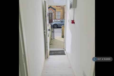 undefined, High St, Swanscombe, DA10