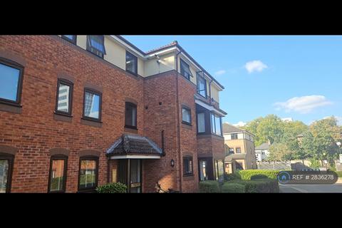 2 bedroom flat to rent, Chaseley Drive, London, W4