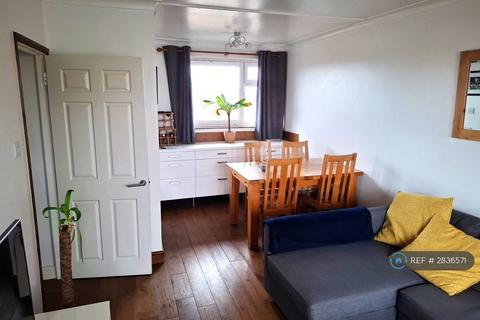 2 bedroom flat to rent, Springett House, London, SW2