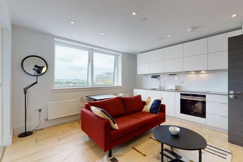 Studio to rent, Olympic Way
