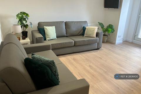undefined, Rennies Isle, Edinburgh, EH6