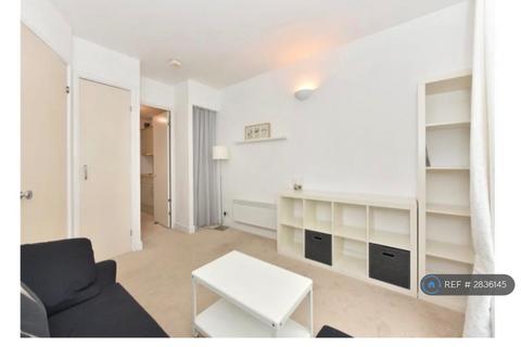 1 bedroom flat to rent, The Circle, London, SE1