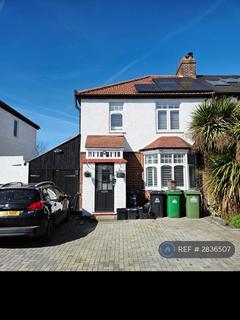 4 bedroom semi-detached house to rent, Great Cambridge Road, Waltham Cross, EN8
