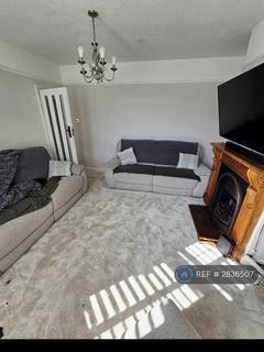 4 bedroom semi-detached house to rent, Great Cambridge Road, Waltham Cross, EN8