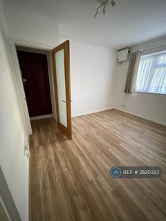 undefined, Waverley Road, Enfield, EN2