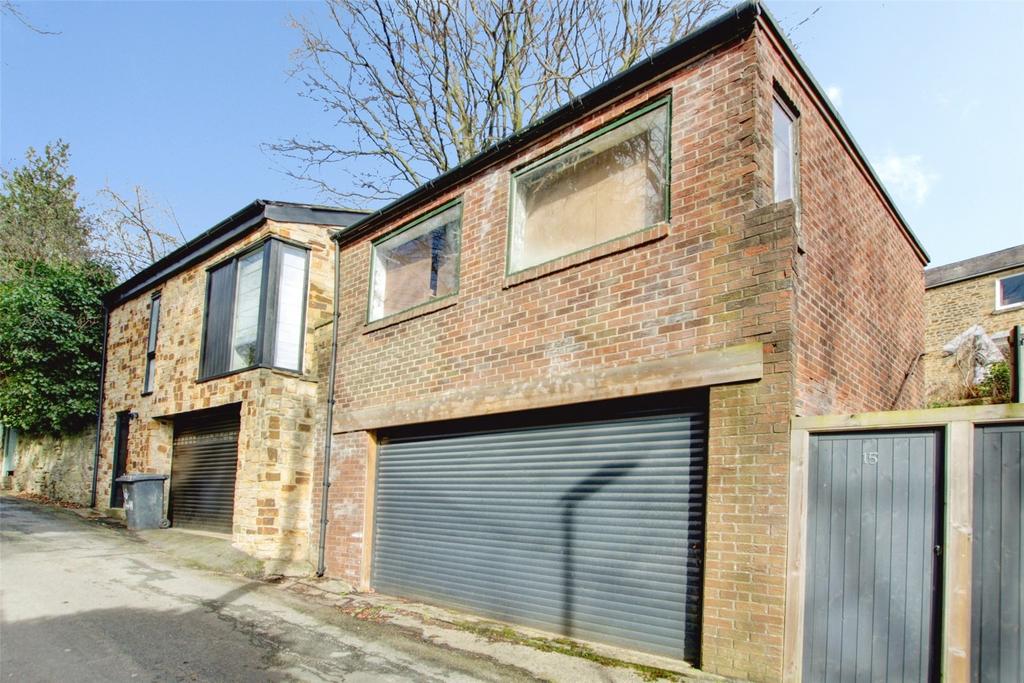 Garage/Workshop