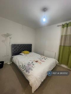 2 bedroom terraced house to rent, Hilldene Avenue, Romford, RM3
