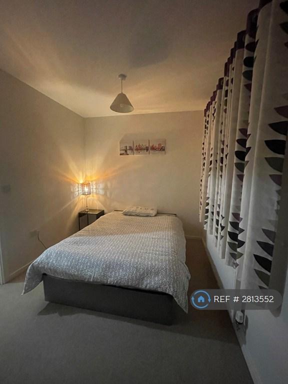 2nd Bedroom