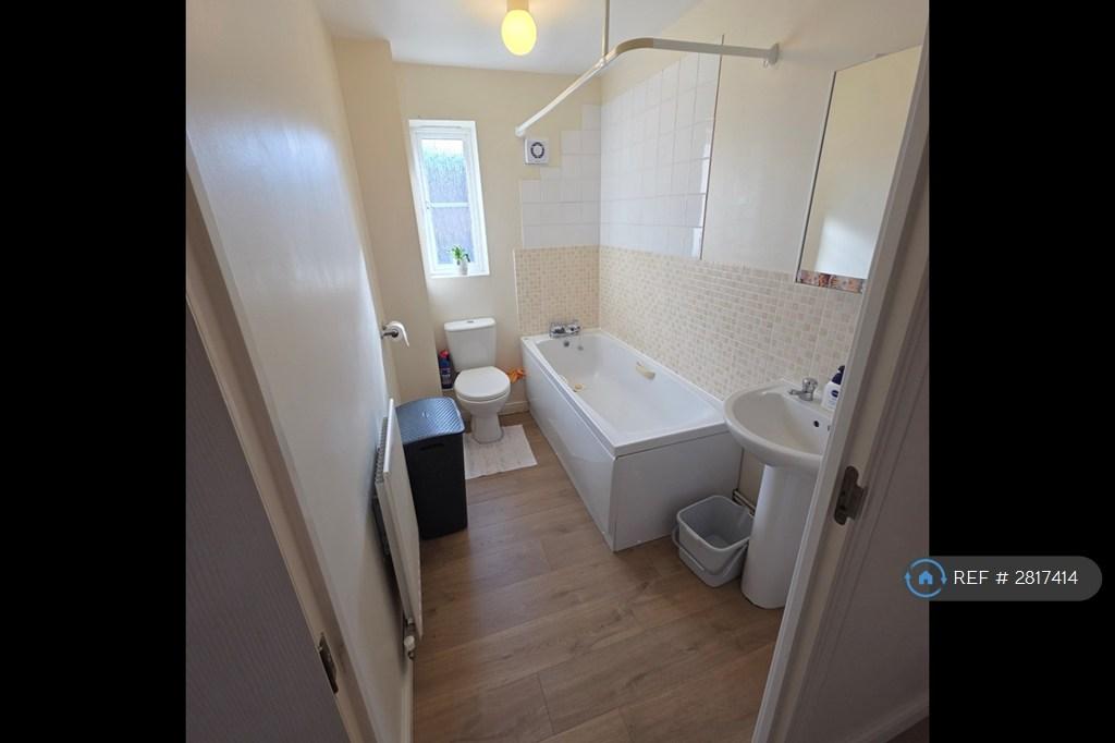 Main Bathroom