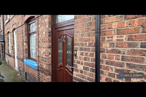 2 bedroom terraced house to rent, Court, Wigan, WN4