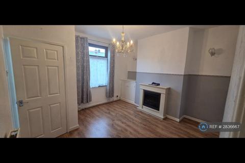 2 bedroom terraced house to rent, Court, Wigan, WN4