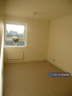 3 bedroom maisonette to rent, Hind Grove, London, E14