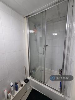 1 bedroom in a house share to rent, Worship Street, London, EC2A