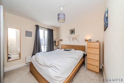 undefined, Kempton Court, E1