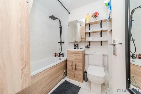 undefined, Kempton Court, E1