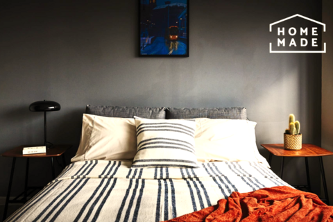 undefined, Granby Row, M1