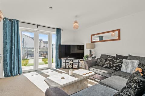 3 bedroom end of terrace house for sale, Station View, Winchburgh, Broxburn, West Lothian, EH52 6WL