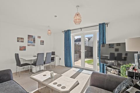 3 bedroom end of terrace house for sale, Station View, Winchburgh, Broxburn, West Lothian, EH52 6WL