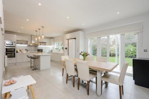 5 bedroom detached house for sale, Pinehurst Gardens, West Byfleet, KT14