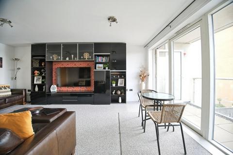 2 bedroom flat for sale, Heol Glan Rheidol, CARDIFF, South Glamorgan, CF10