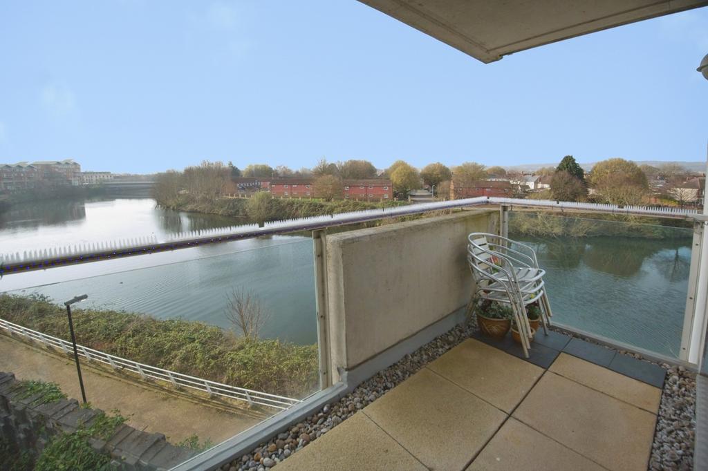 Balcony/Views