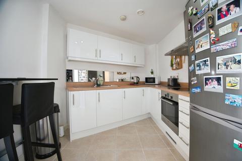2 bedroom flat for sale, Heol Glan Rheidol, CARDIFF, South Glamorgan, CF10