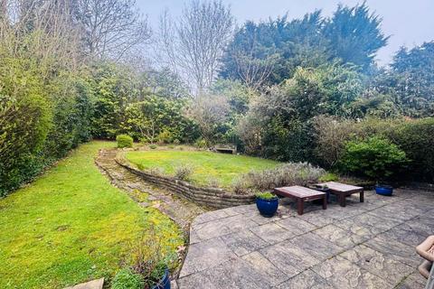 3 bedroom semi-detached house for sale, Reddings Close, Mill Hill, NW7