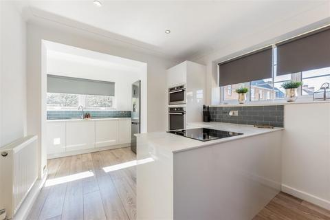 3 bedroom semi-detached house for sale, Tobruk Close, Enham Alamein, Andover