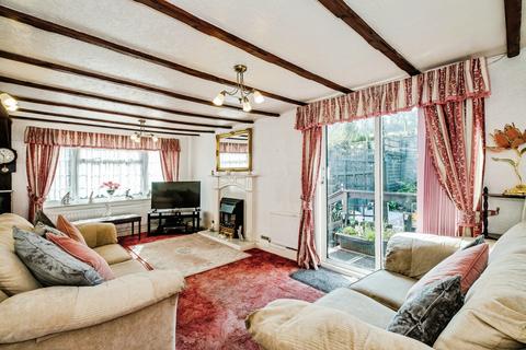 2 bedroom detached house for sale, Bostal Road, Steyning, West Sussex, BN44