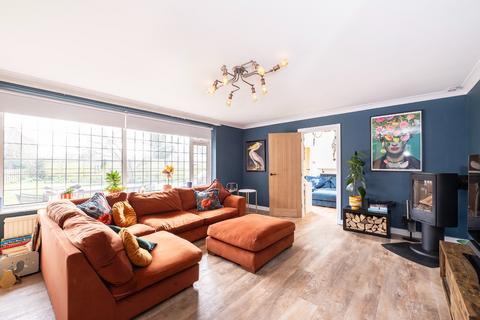 5 bedroom detached bungalow for sale, Worlds End Lane, Aylesbury HP22