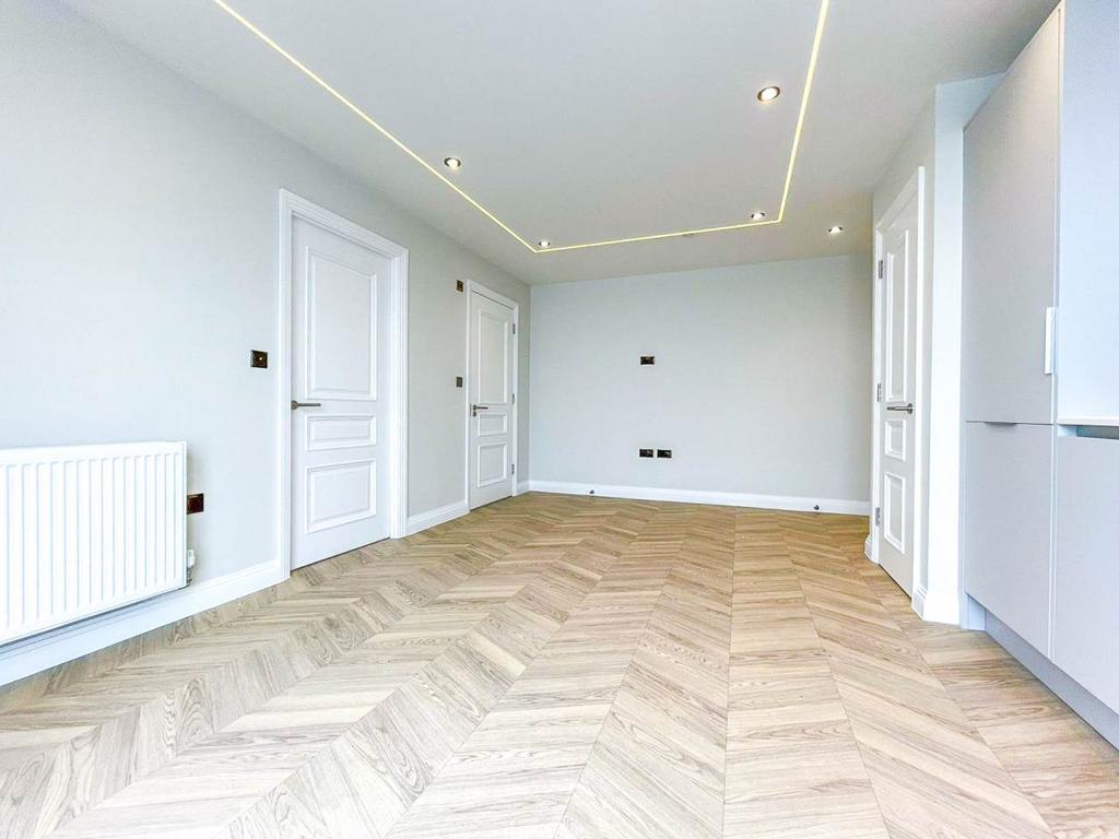 44 Bowmont Lounge 3-