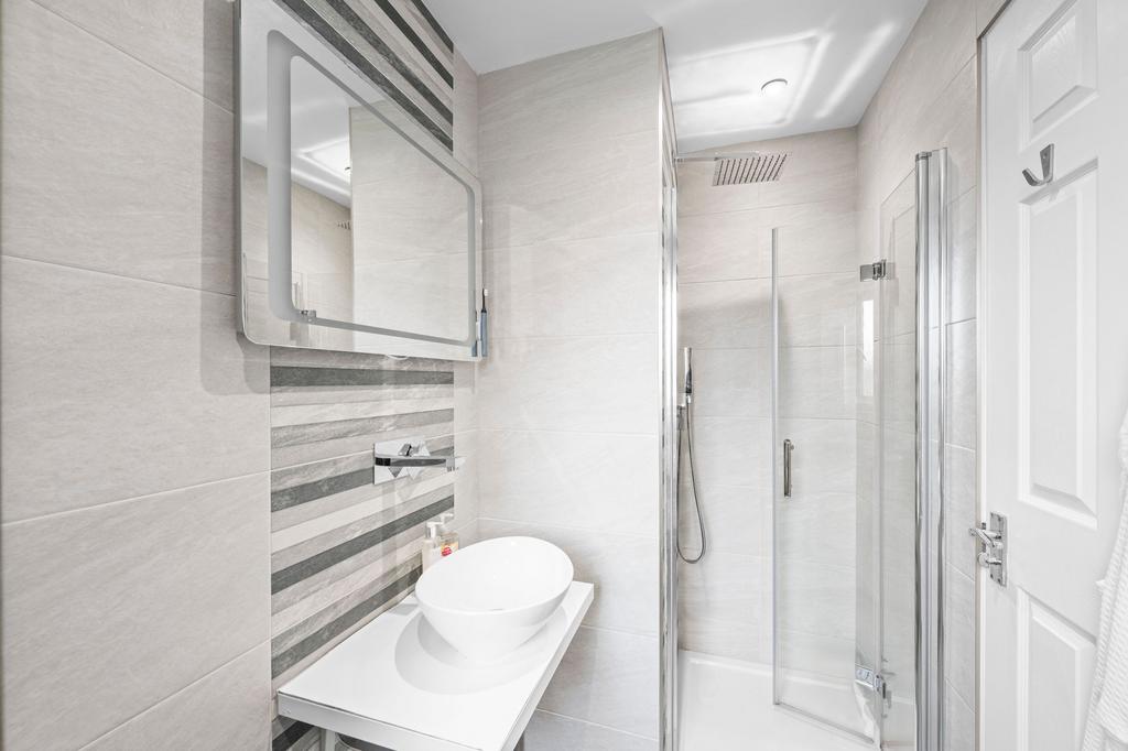 Ensuite Shower Room