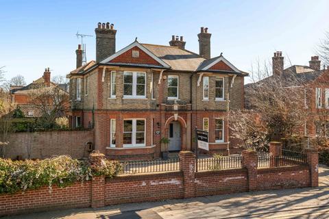4 bedroom detached house for sale, 226 Springfield Road, Chelmsford CM2