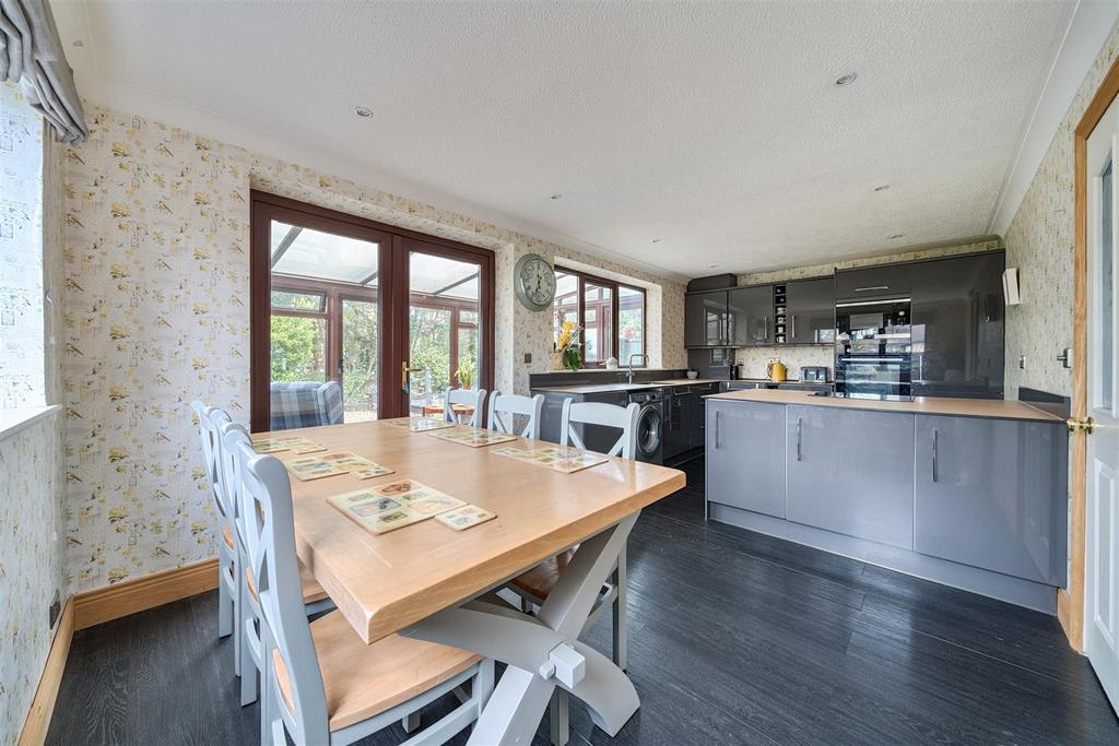 Kitchen / Diner