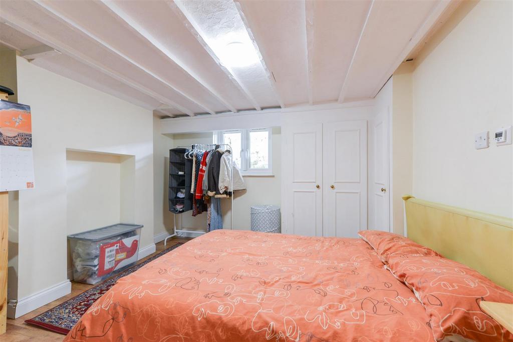 April Cottage4.jpg