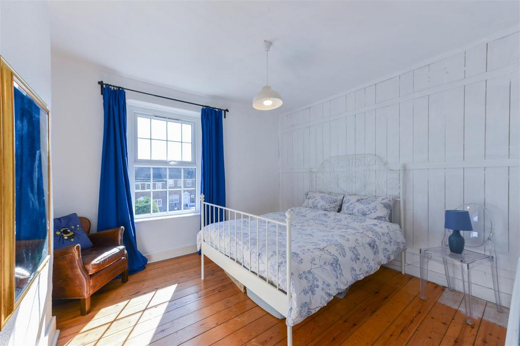April Cottage6.jpg