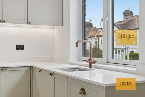 undefined, Forest Drive, Woodford Green IG8