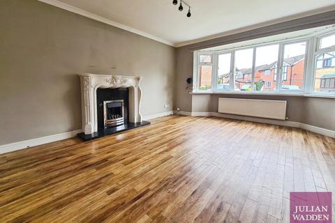 3 bedroom semi-detached house to rent, Tudor Close, Reddish, Stockport, SK5
