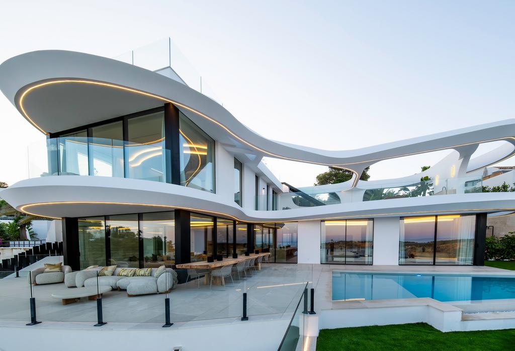 Swimming pool area, swimming pool