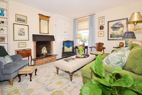 3 bedroom townhouse to rent, Maltravers Street Arundel BN18