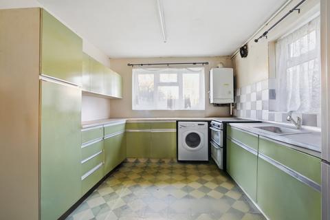 3 bedroom terraced house for sale, Strone Road, london, E12