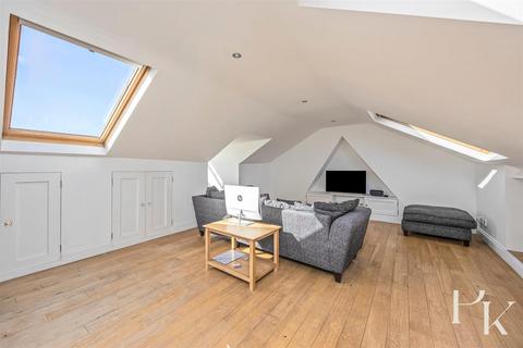 2 bedroom flat for sale, Bristol Street, Brighton BN2