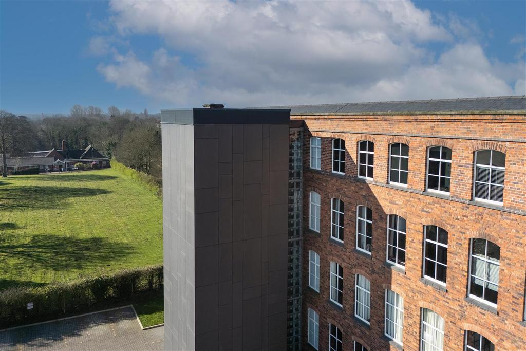 Apt 504 The Mill 10.jpg
