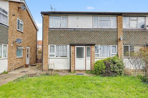 2 bedroom maisonette for sale, Kennedy Avenue, Enfield