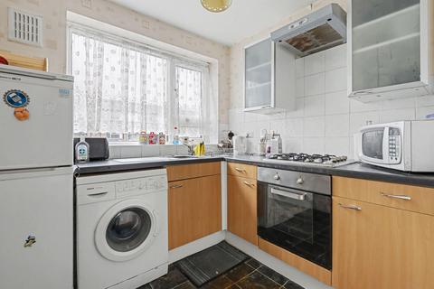 2 bedroom maisonette for sale, Kennedy Avenue, Enfield