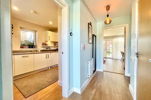 3 bedroom link detached house for sale, Harvard Way, Oakgrove, Milton Keynes, MK10