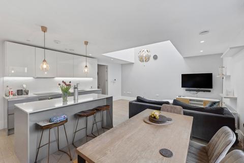 2 bedroom flat to rent, West Norwood SE27