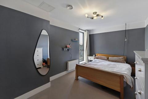 2 bedroom flat to rent, West Norwood SE27