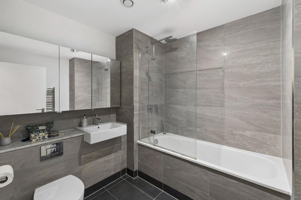 105428 Apartment ...