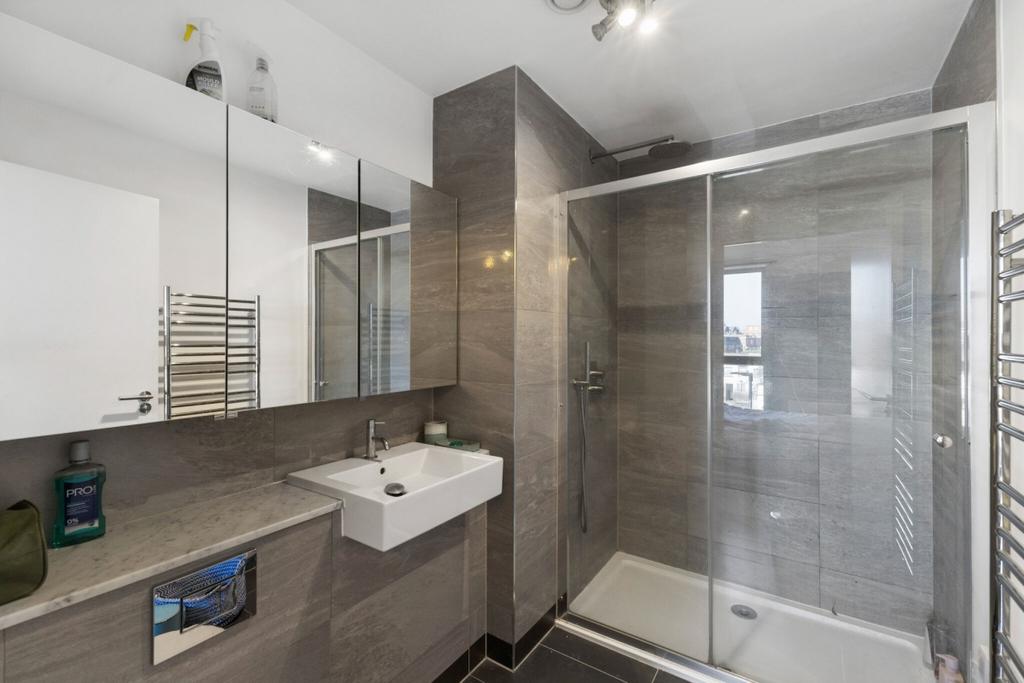 105428 Apartment ...